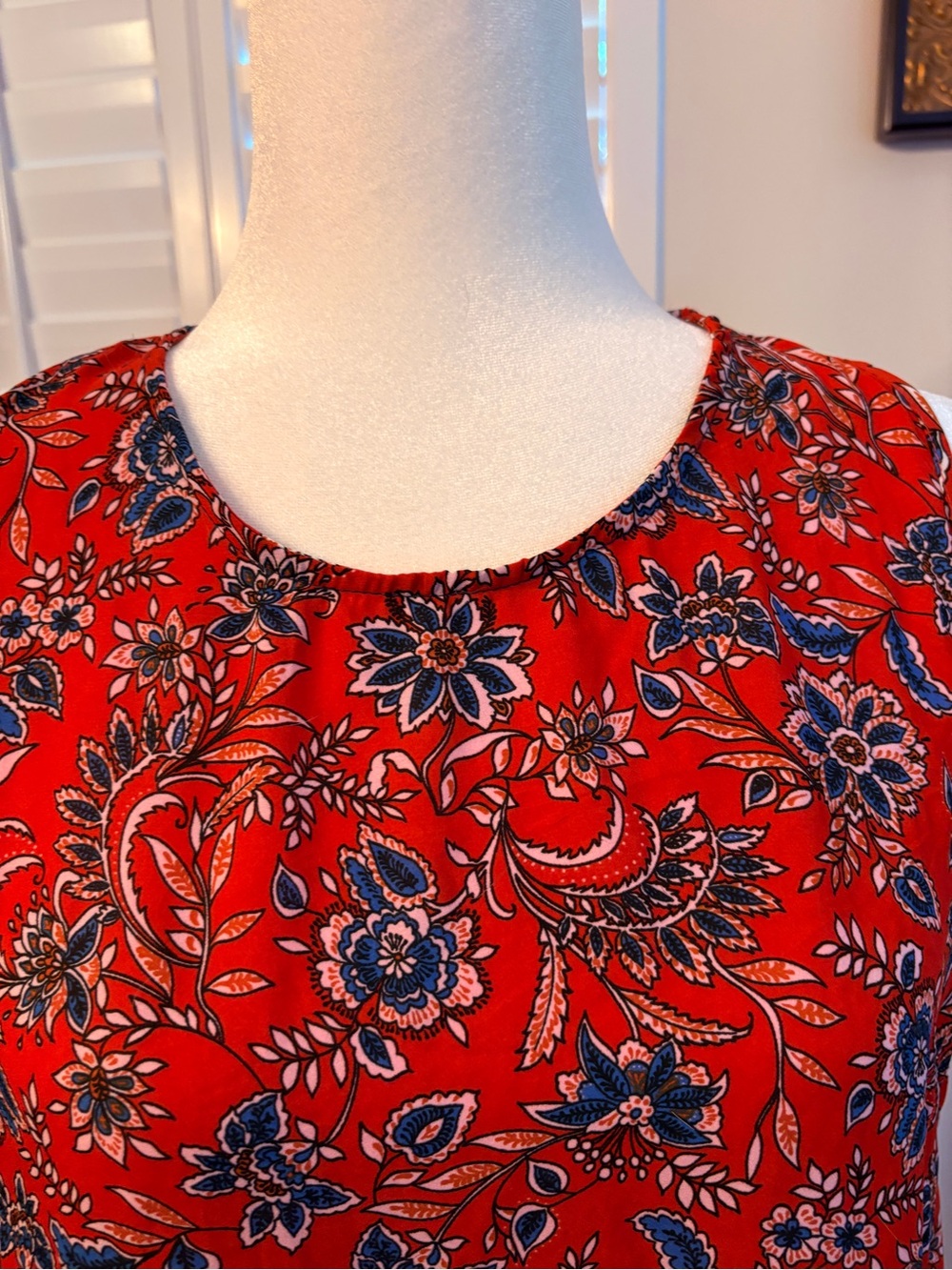Cynthia Rowley Red Floral Scoop-Neck Top with Blue Accents
